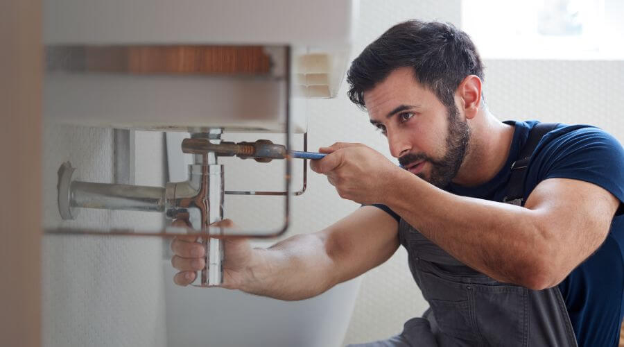 Local expert plumbing services in Tecumseh, MO